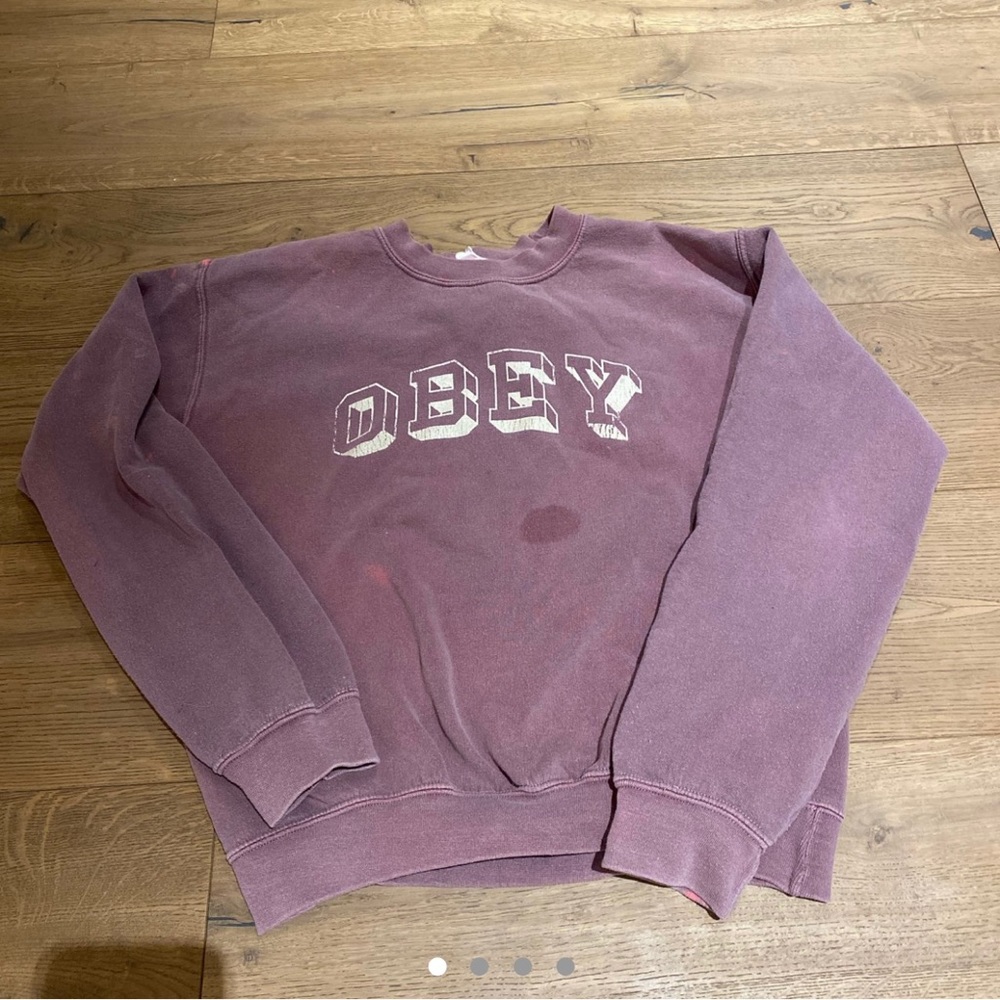 Obey crewneck